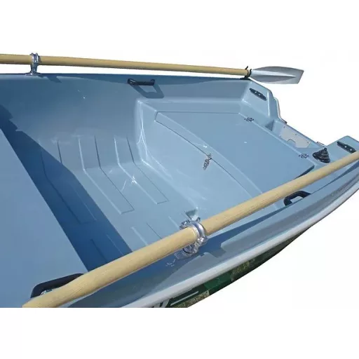 Latrex 400 barcă