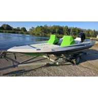 Barca de bass Latrex 