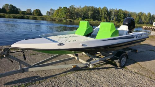 Barca de bass Latrex 