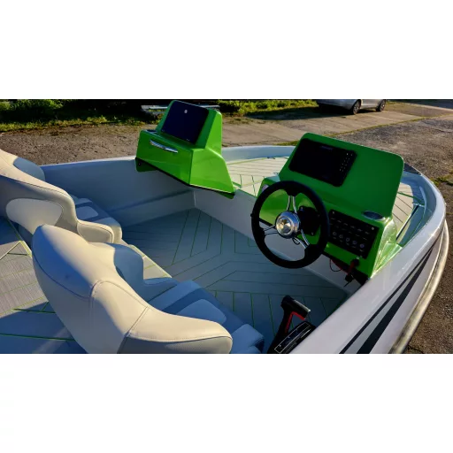 Barca de bass Latrex 