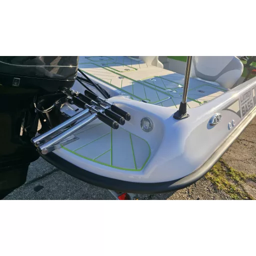 Barca de bass Latrex 