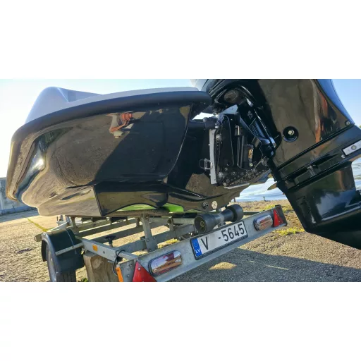 Barca de bass Latrex 