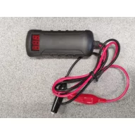 Tester baterie digital 12 volți TRX